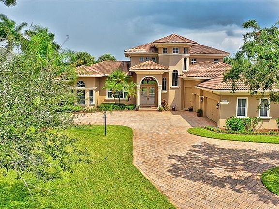 2nd image of 6924 NW 126th Avenue