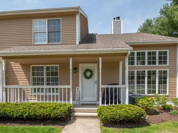 697 South End Road #6, Southington, CT 06479