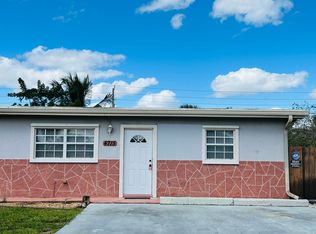 4715 Weymouth St, Lake Worth, FL 33463