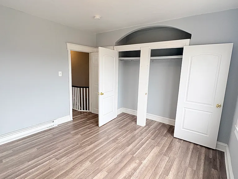 1700 N Edgewood St — Photo 12