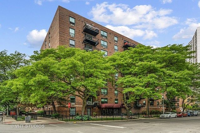 1st image of 3900 N Pine Grove Ave APT 714
