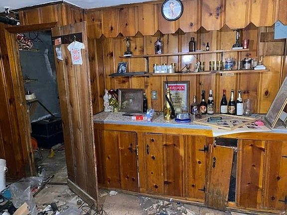 5th image of 8818 Avenue M