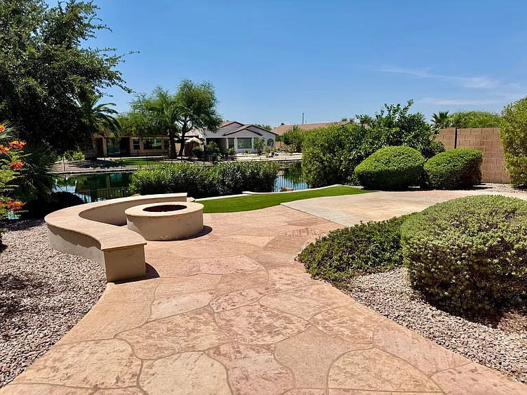 847 E La Costa Pl — Photo 42
