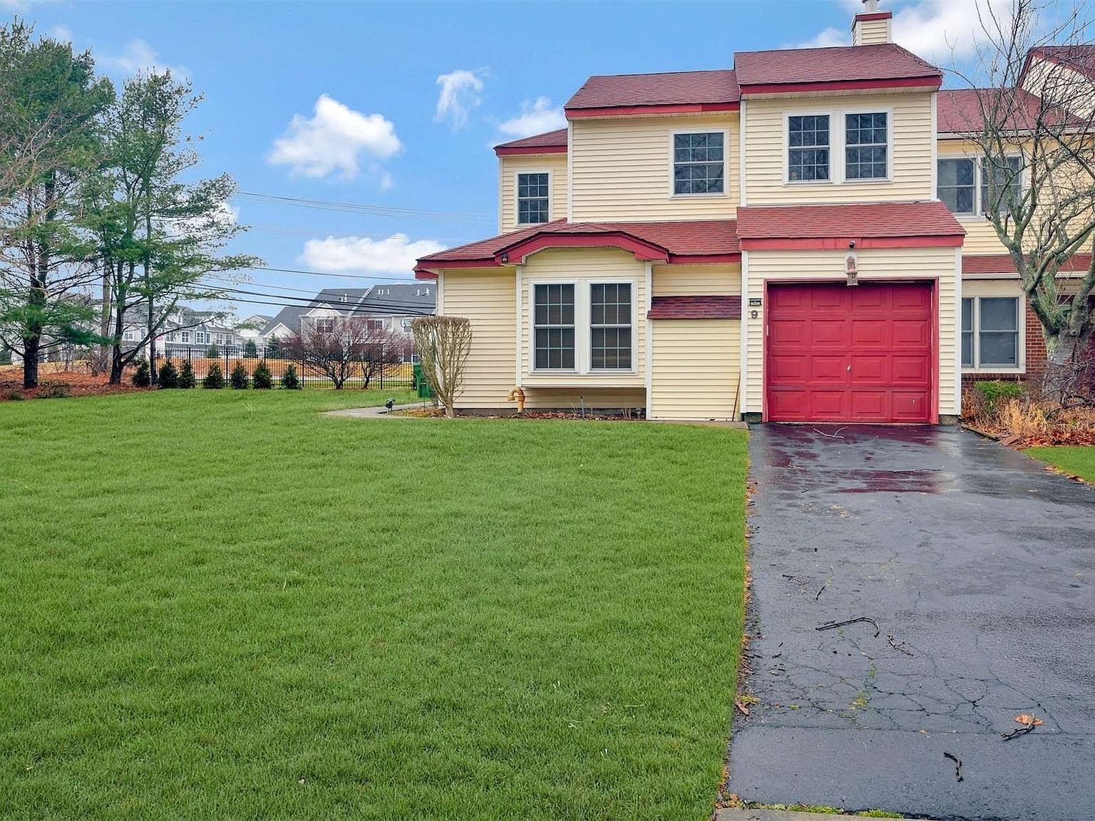 9 Cornwallis Court UNIT 9, Coram, NY 11727 Zillow