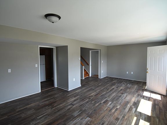 3rd image of 158 Panther St