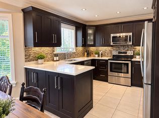 9182 Hardy Rd, Delta, BC V4C7V9