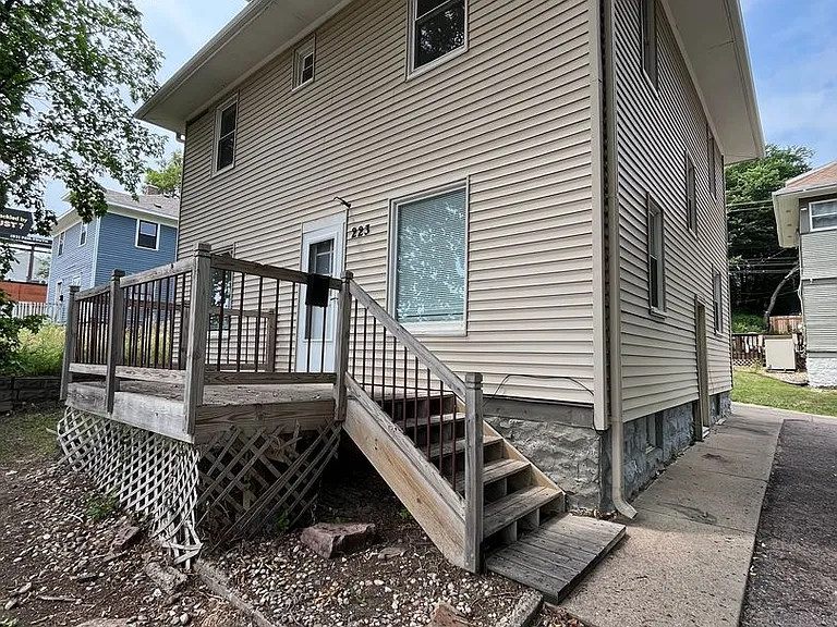 223 N Minnesota Ave — Photo 31