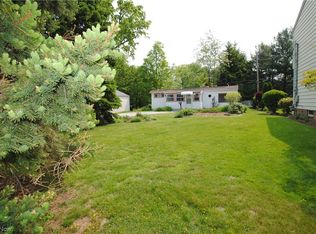 435 Oakmoor Rd, Bay Village, OH 44140