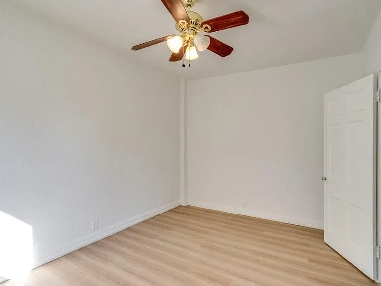 2848 S Moreland Blvd #10 — Photo 8