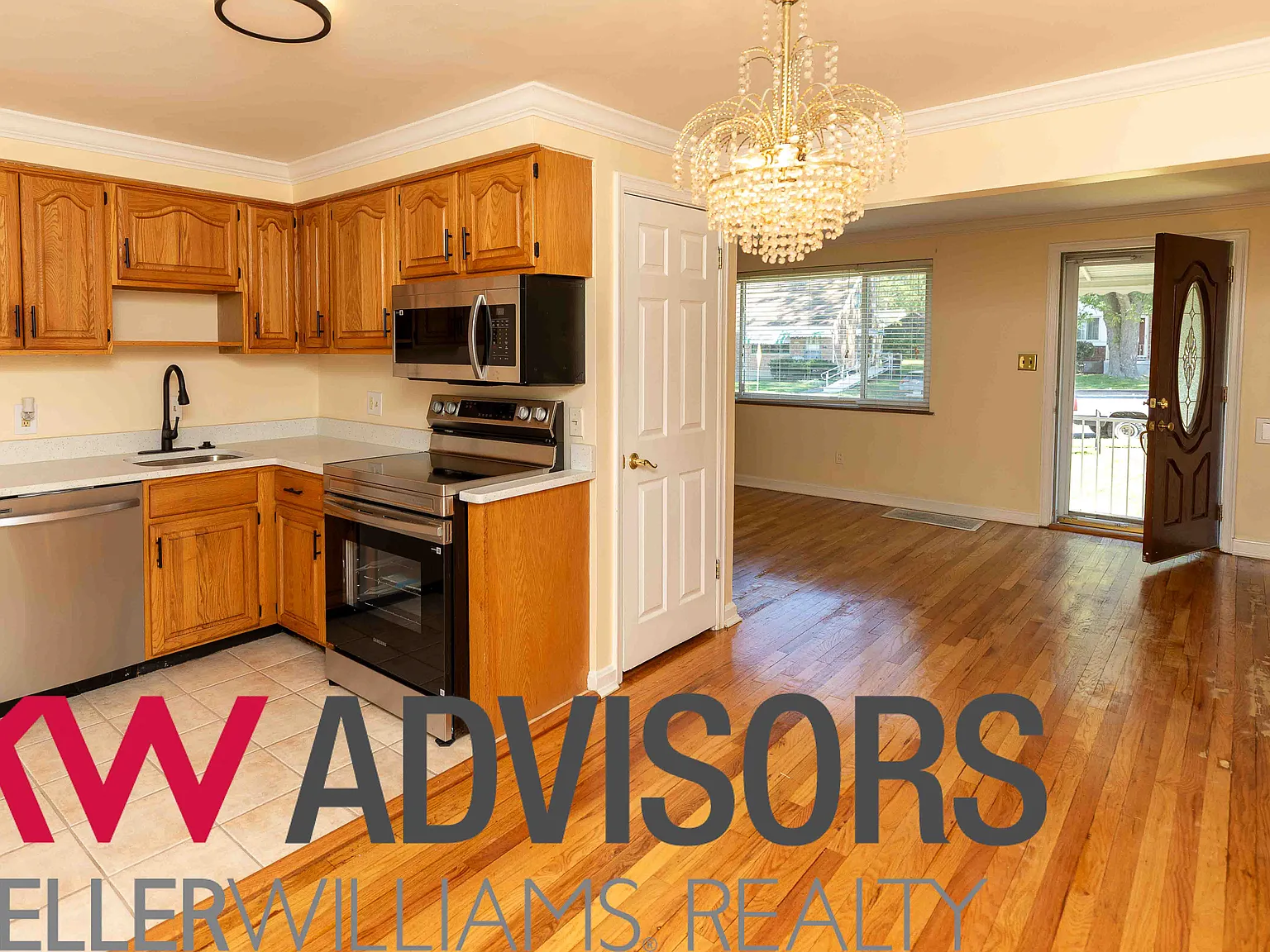 3 bed, 1803 sqft, $1,825 — Photo 3