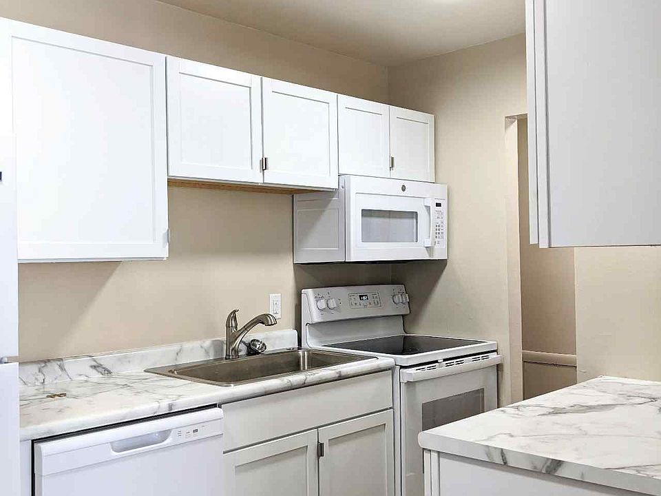 1st image of 2266 Duluth St N APT 303