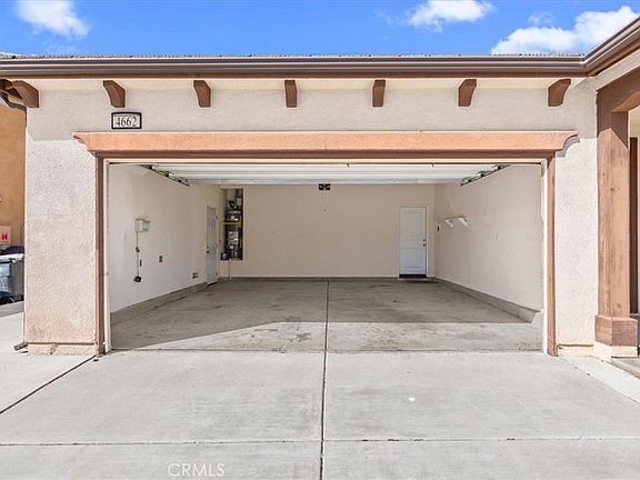 3rd image of 4662 Palmilla Dr