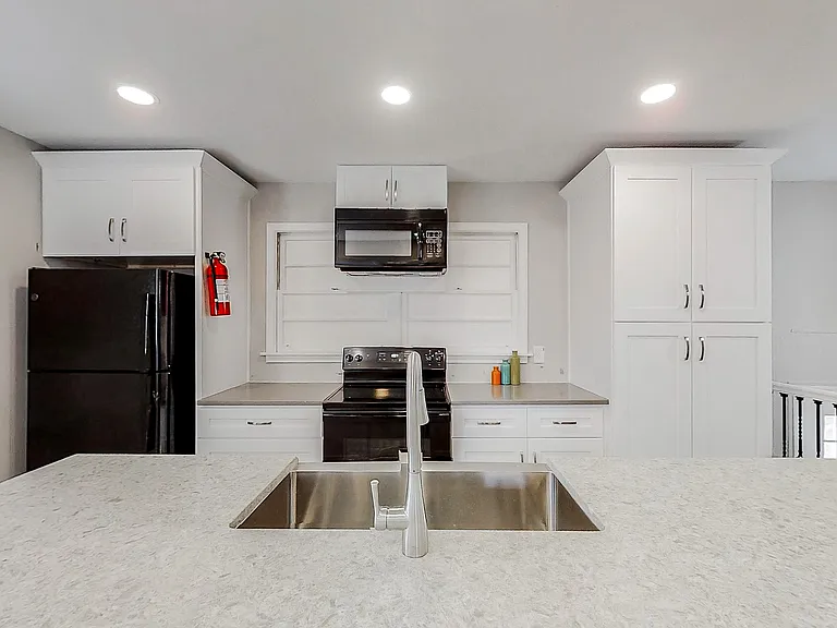 Evenview Dr — Photo 8