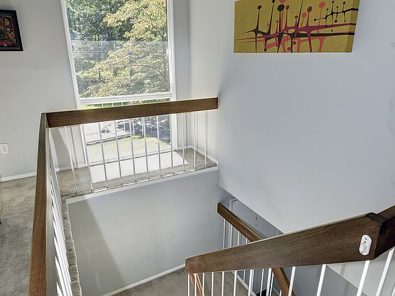 Stairs from Main Level to LL