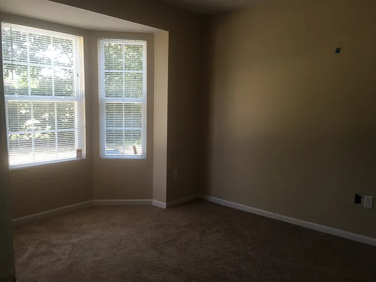 23001 Parkview Dr — Photo 14
