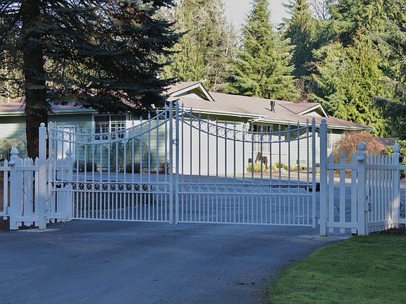 3rd image of 16103 116th Ave E