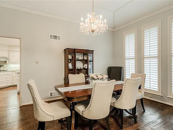 5th image of 9406 Shady Valley Dr