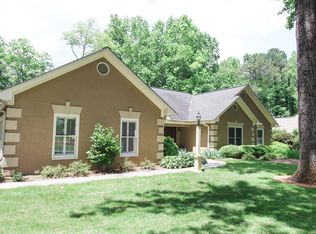 965 Ivy St, Cumming, GA 30041