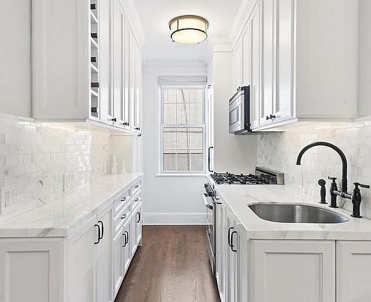 4th image of 519 E 86th St APT 6F