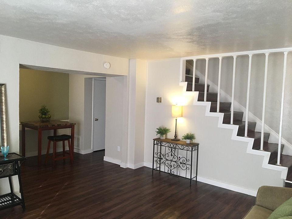 2nd image of 5844 Mountain Valley Ln