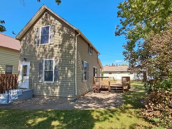 102 W Elizabeth Ave, Keewatin, MN 55753