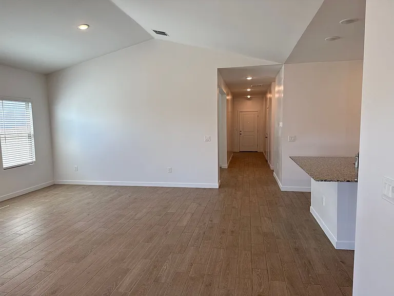 40515 W Chambers Dr — Photo 41