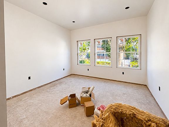 4th image of 29 Westmore Rd #29