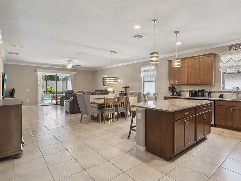 5457 Animosh Ct — Photo 10