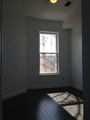 Rented by Full Time Management | media 76