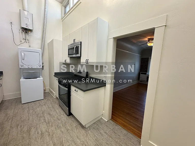4709 34th St #9 — Photo 5