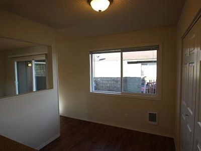 4th image of 316 SE 118th Ave