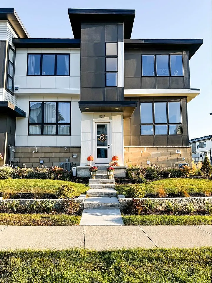 2 bed, 2.5 bath, 1895 sqft, $3,500 — Photo 2