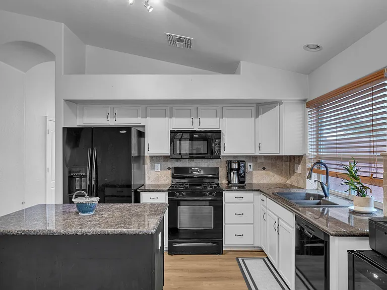 1767 E Nancy Ave — Photo 8