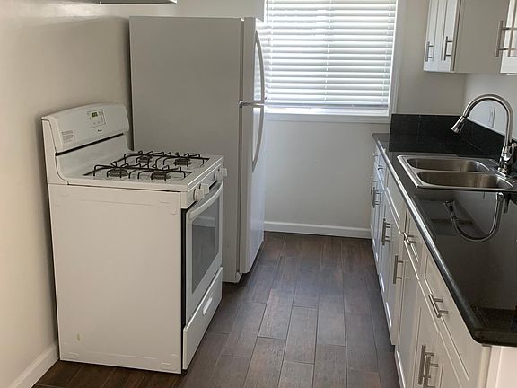 4th image of 1337 N Curson Ave APT 7