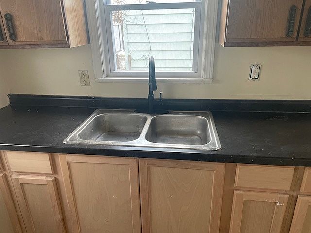 1st image of 17316 Wayne Dr