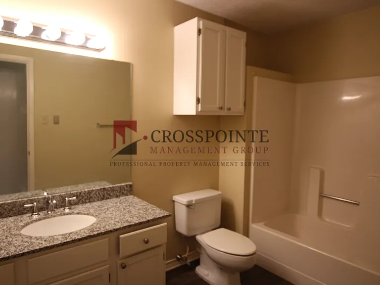5875 Creekside Cir — Photo 28