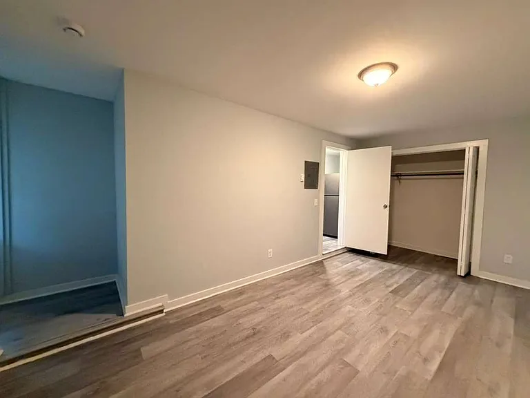 209-219 Howe Ave #1L — Photo 4