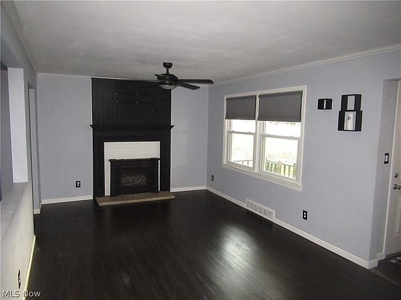 4th image of 223 Fairview Ave