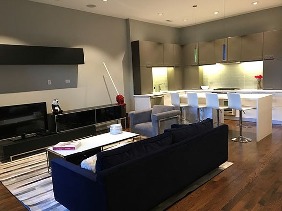 2nd image of 1843 W North Ave APT 2E