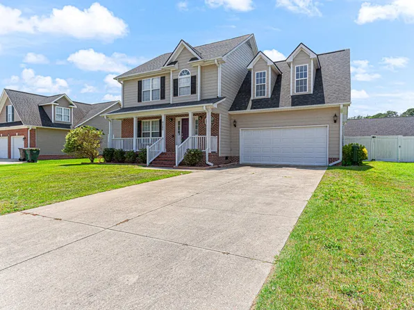 4048 William Bill Luther Dr, Hope Mills, NC 28348