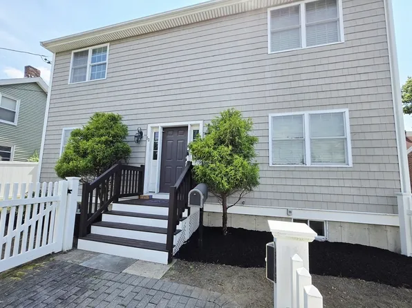 53 West St, Newton, MA 02458
