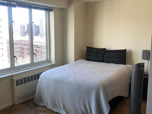 4th image of 392 Central Park W APT 11E
