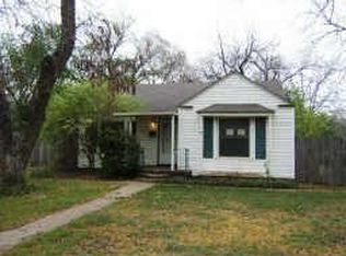 400 Harmon Rd, Hurst, TX 76053