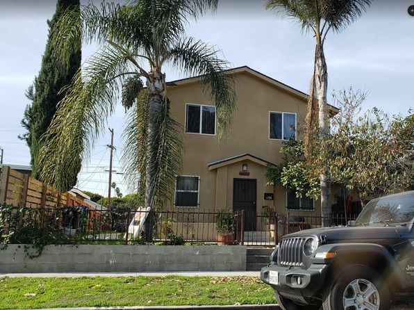 8923 Menlo Ave