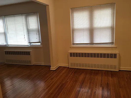 Rented by Amorelli Realty | media 33