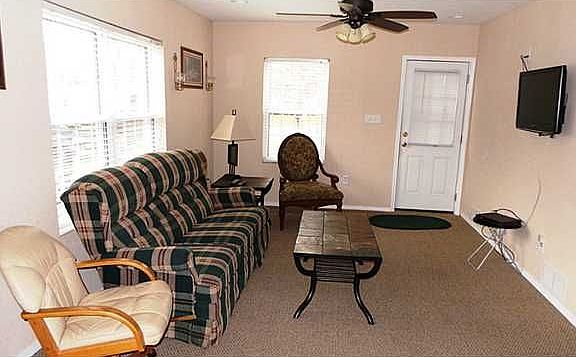 2nd image of 1883 Ashcroft Dr