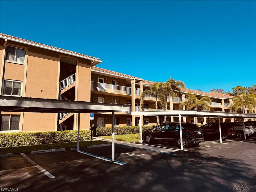 2 bed, 2.0 bath, 1216 sqft, $5,000 — Photo 2