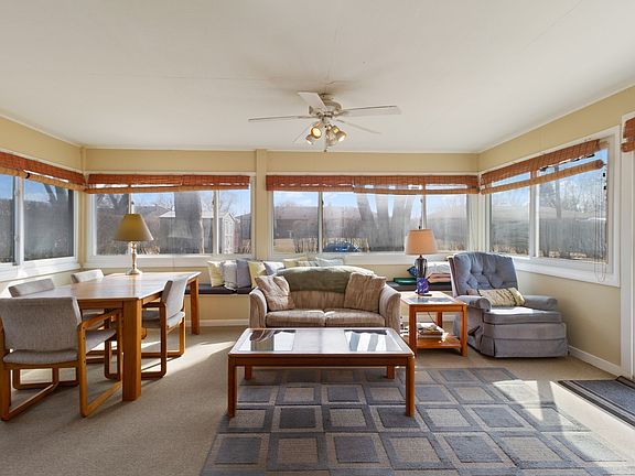 3rd image of 654 Westend Dr