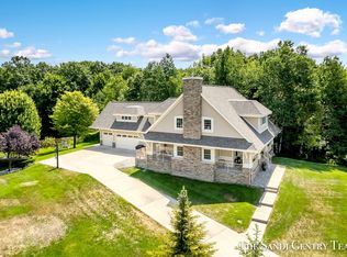 18900 Whispering Pine Way, Spring Lake, MI 49456