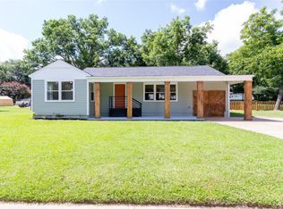 111 W Clinton Ave, Athens, TX 75751